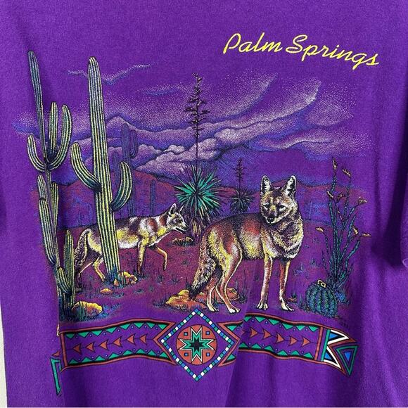 Vintage Palm Springs T-Shirt Size M Purple Coyote Desert Graphic Short Sleeve - Picture 3 of 10